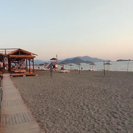 Olive Garden Bungalow Feriehus